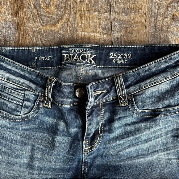 BKE Black Skinny Jeans 25x32 Medium Wash Stretch Buckle - Picture 2 of 4